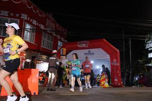 BIB: 4802
                            <button type="button" onclick="openModal(26259671)" class="btn btn-primary btn-sm float-right btn-popup" data-toggle="modal" data-target=".modal-high-quality">
                        <i class="fas fa-shopping-cart"></i> Add to Cart
                    </button>
                                            <button type="button" onclick="isThisMe(26259671, true)" class="btn btn-success btn-sm float-right btn-popup btn-isme hidden" data-toggle="tooltip" data-placement="bottom" title="นี่คือรูปของคุณใช่ไหม คลิกที่นี่เพื่อเอาเข้าอัลบั้ม">
                        <i class="fas fa-plus"></i> Add to album
                    </button>
                    <button type="button" onclick="isThisMe(26259671, false)" class="btn btn-warning btn-sm float-right btn-popup btn-isnotme hidden">
                        <i class="fas fa-ban"></i> Remove from album
                    </button>